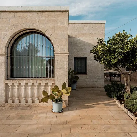 Vila One Mit Pool, Gaestehaus & Glamping Ostuni