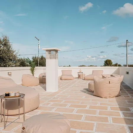 One Mit Pool, Gaestehaus & Glamping *