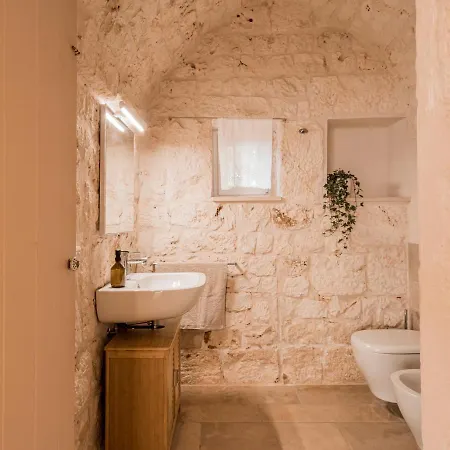 One Mit Pool, Gaestehaus & Glamping *