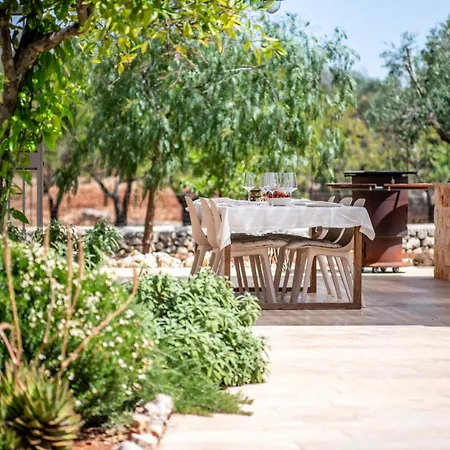 One Mit Pool, Gaestehaus & Glamping * Ostuni