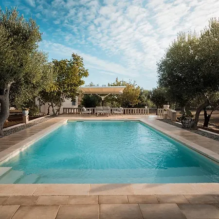 One Mit Pool, Gaestehaus & Glamping *