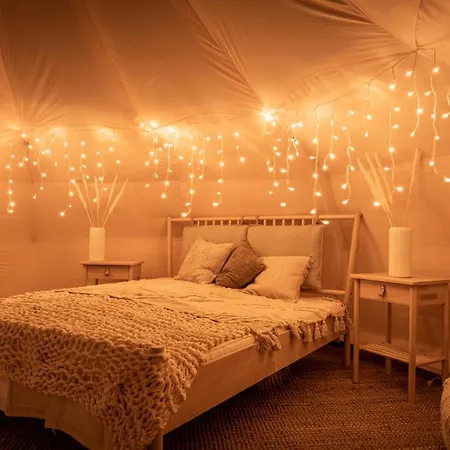 One Mit Pool, Gaestehaus & Glamping فيلة أوستوني