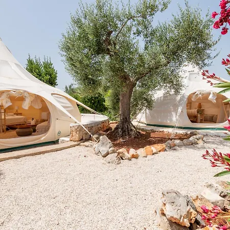 One Mit Pool, Gaestehaus & Glamping *