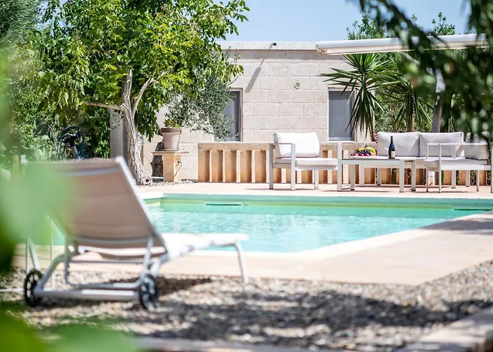 One Mit Pool, Gaestehaus & Glamping Villa *
